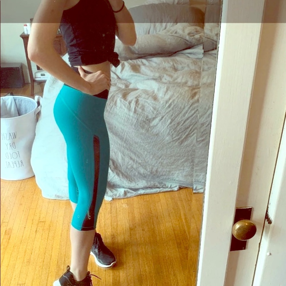 Lululemon scalloped with laser cut details &mesh